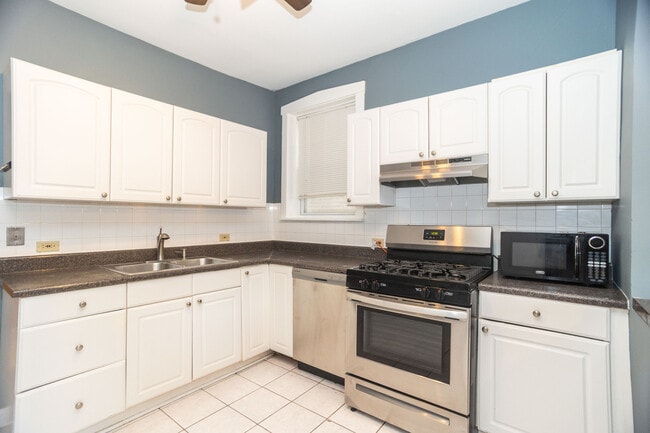 Photo - 5036 N Troy St Unit 1