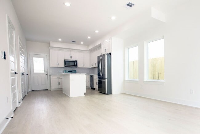 Photo - 4137 Mallow St Unit A