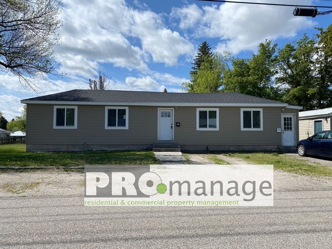 Building Photo - 437 W Crowley St Unit 437 B