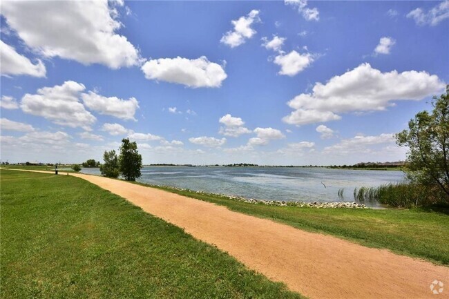 Building Photo - 4121 Lake Edge Way Rental