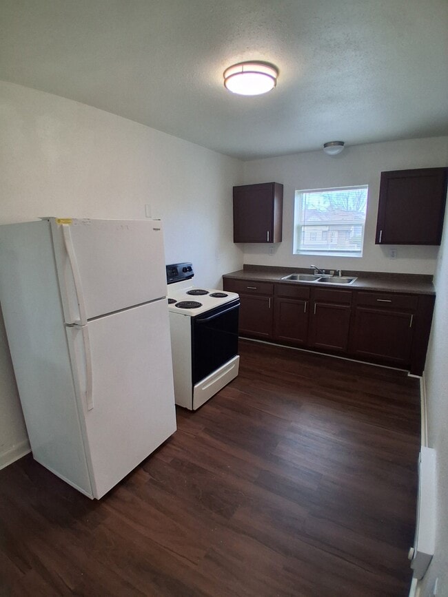 Photo - 1221 W Atkinson Ave