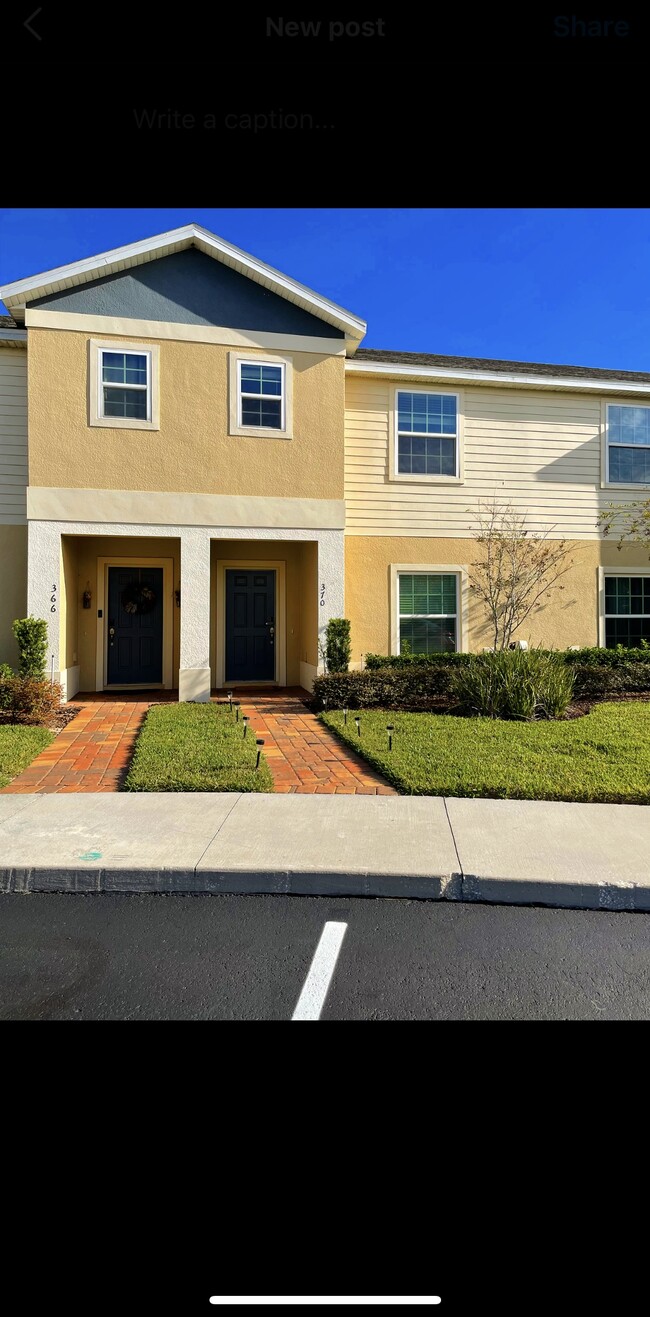 Front of house - 370 Annabelle Way Casa