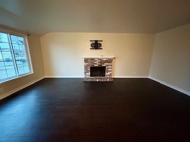 1653 Los Gatos Way