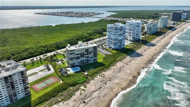 Building Photo - 10000 S Ocean Dr Unit 206 Rental