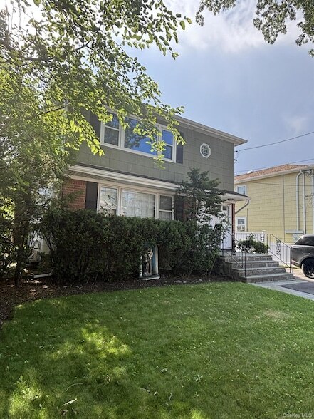 Building Photo - 441 Atlantic Ave Unit 1