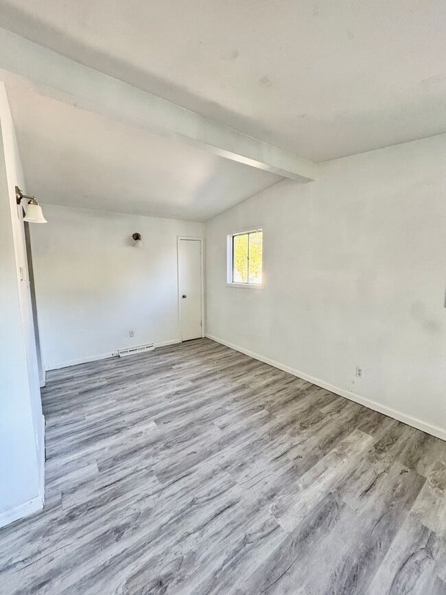 Photo - Charming 3-bedroom!