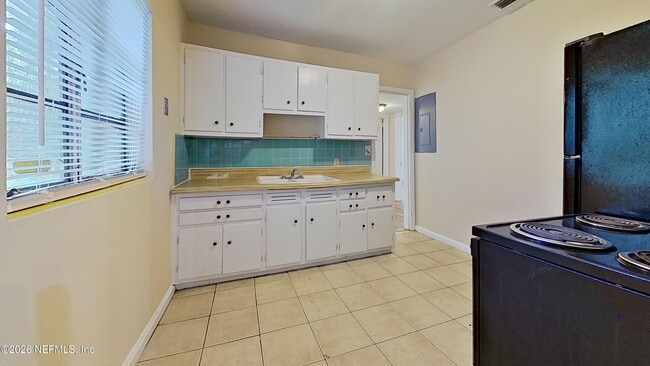 Photo - 607 Garden Cliff Ct
