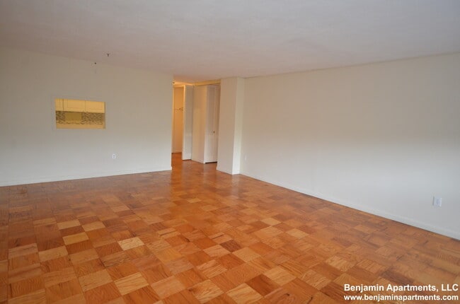 Building Photo - 77 Monmouth St Unit 1 Rental