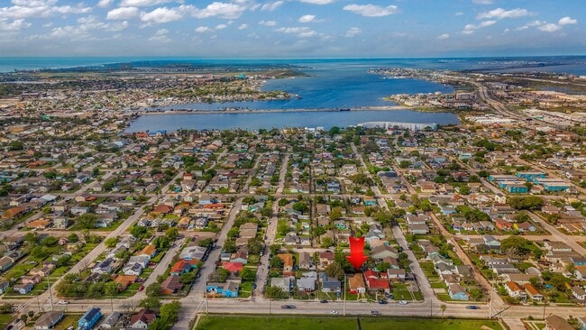 Photo - 1413 53rd St