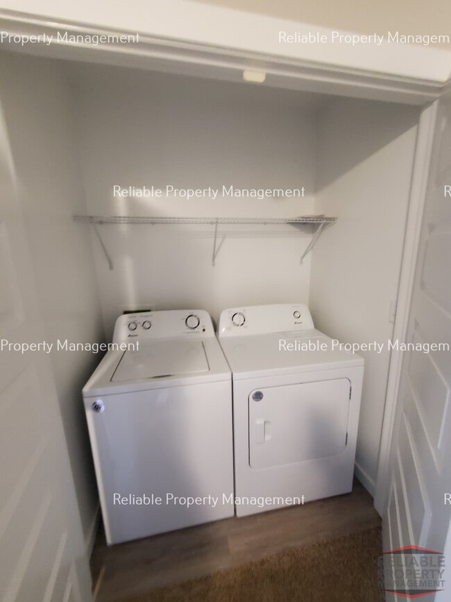 Photo - 2001 Lawrence Ln