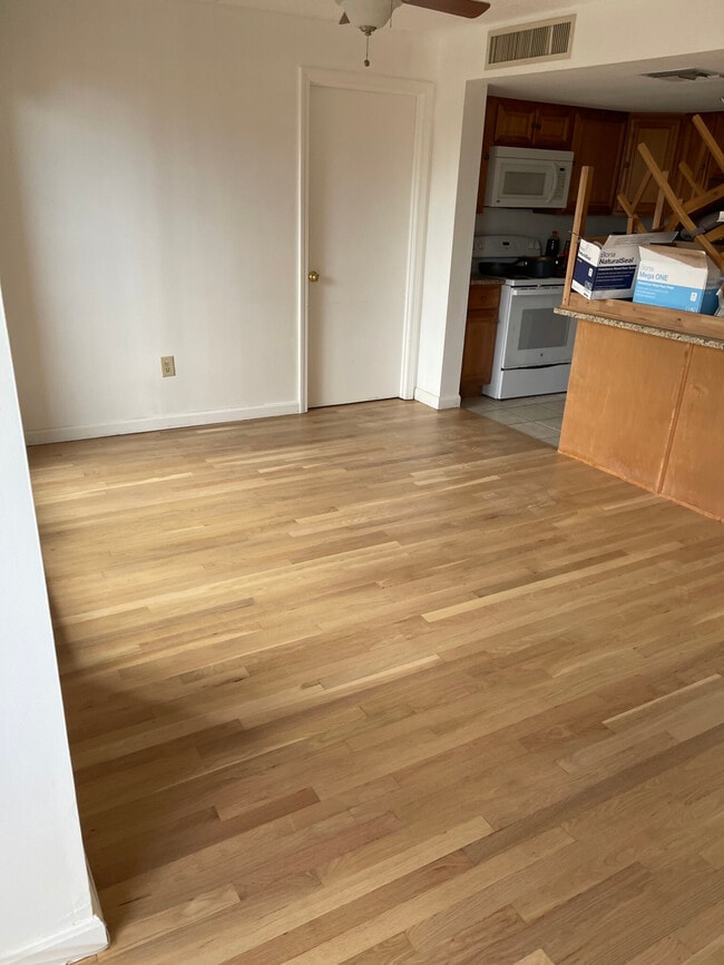 Photo - 85 Brainerd Rd