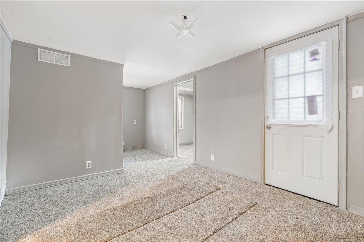 Photo - 2609 Maplewood Ave
