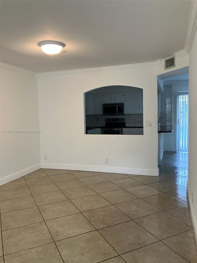 Photo - 1303 Partridge Close