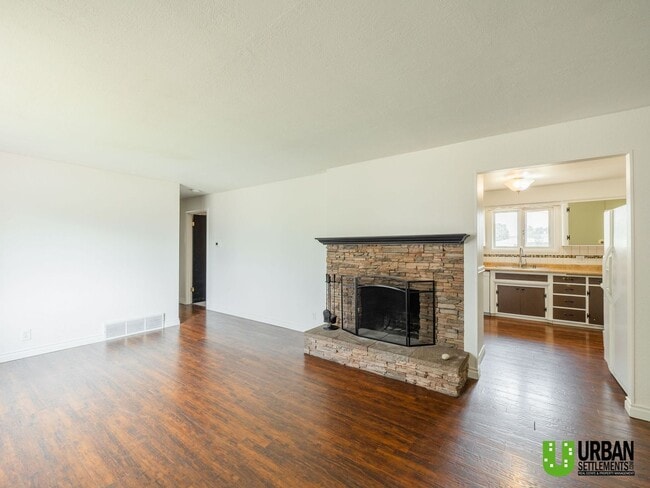 Photo - 2104 N Dale Ln