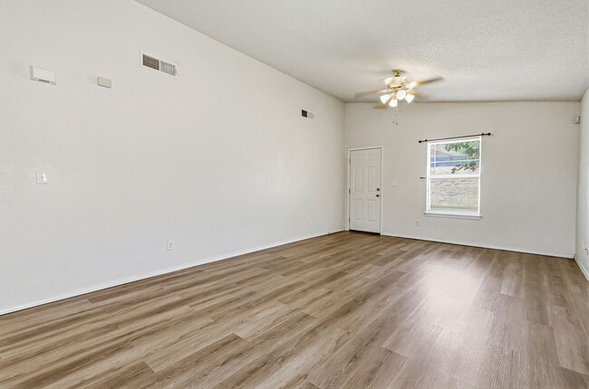 Photo - 7261 Sachet Cliff Dr