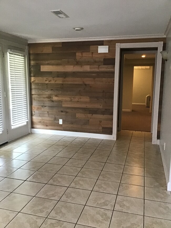 Photo - 237 Hawkins Ave Unidad B