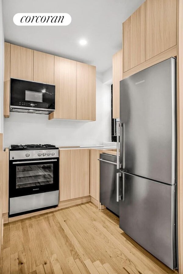 Photo - 315 E 95th St Apartment