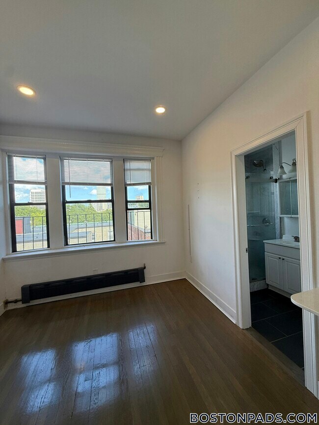 Photo - 11 Queensberry St Unidad 35