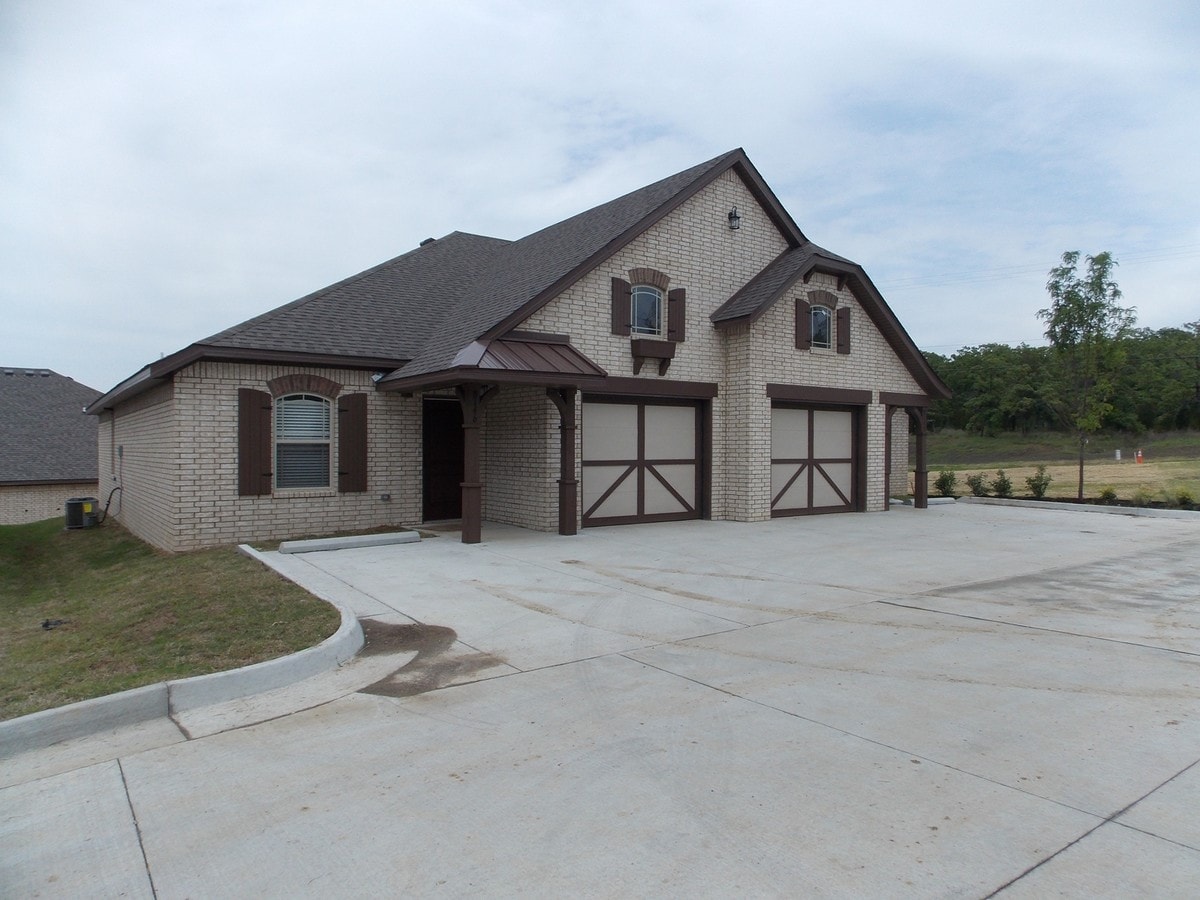 Photo - Solomon's Gate at Chaffee Crossing Apartments