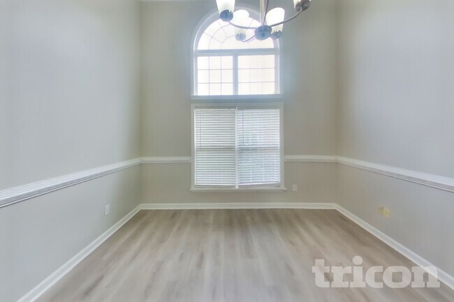 Photo - 115 Victor Ln