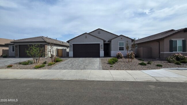 Building Photo - 13248 W Hackamore Dr