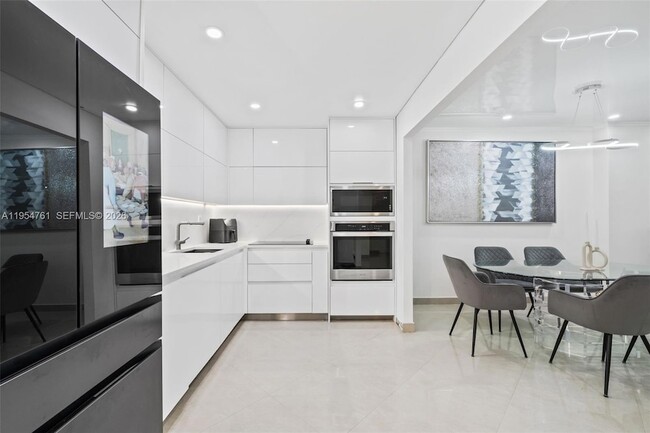 Photo - 19390 Collins Ave Unit 209