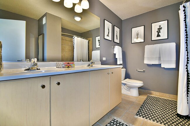 Photo - 455 N Columbus Dr