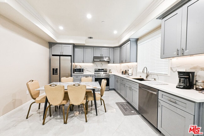 Photo - 2028 S Chapel Ave