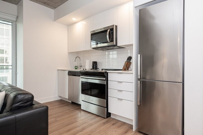 Photo - 1475 Rue St-Hubert Unit ID1261806P