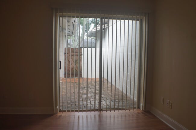 Photo - 6158 Sandcrest Cir
