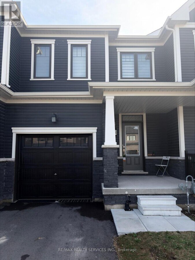 Photo - 374 Dolman St