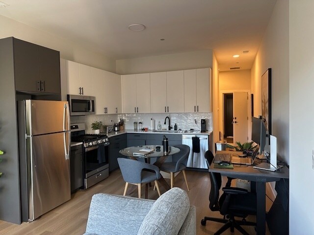 Photo - 3204 N Clifton Ave