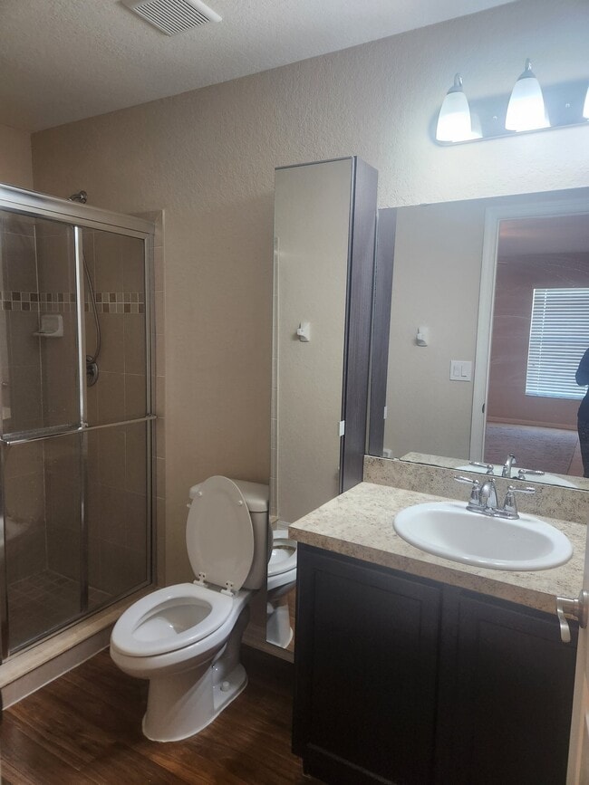 Photo - 750 Greenshank Dr
