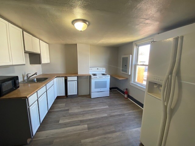 Photo - 730 Warren Ave.