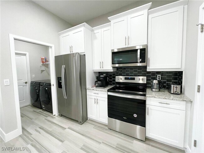 Photo - 812 SW 8th Pl