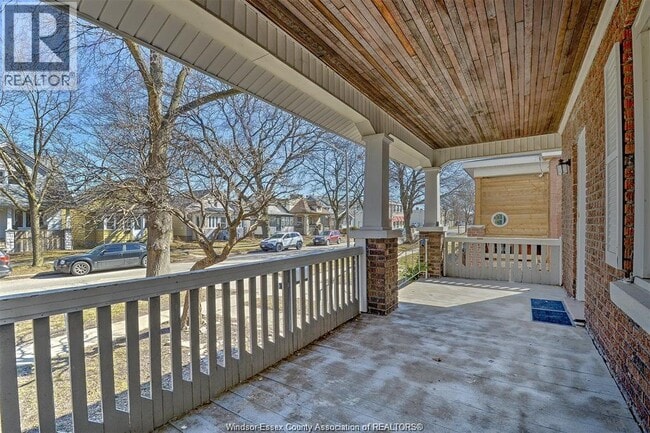 Photo - 1557 Lincoln Rd