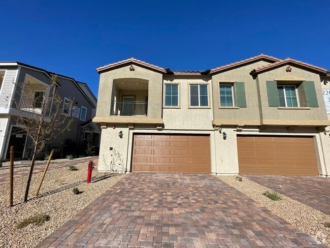 Building Photo - GATED 2 BED 2.5 BATH 2 CAR GARAGE 2 FLOOR ... Rental