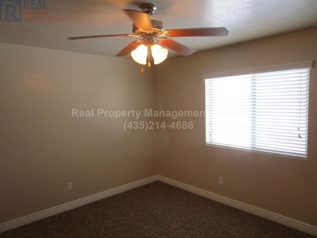 Photo - 3 Bed 2.5 bath Townhome