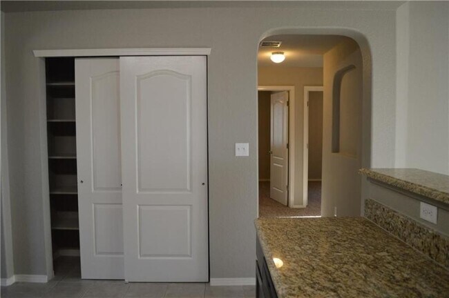 Photo - 11217 Stockyard Dr