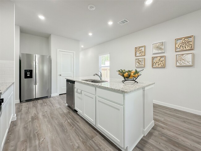 Photo - 164 Valiant Ridge Trail