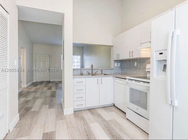 Photo - 6475 SW 130th Pl Unit 404