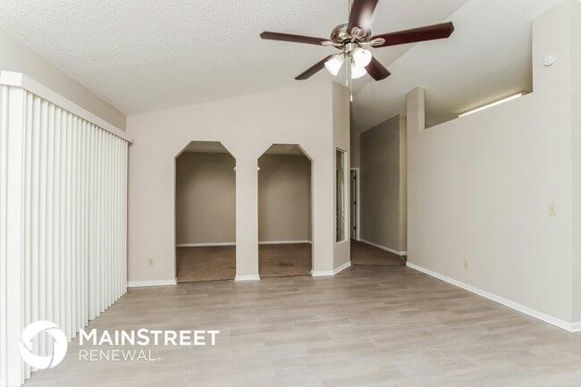 Photo - 1388 Tilberg Ave NW