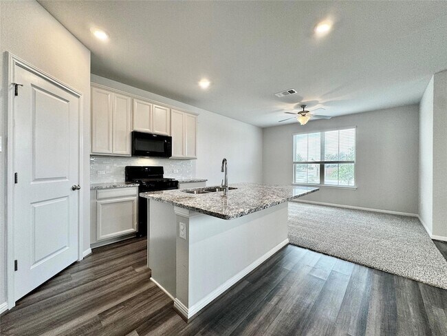 Photo - 5701 Pleasanton Pkwy