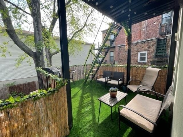 Building Photo - 65 Franklin St Unit 2