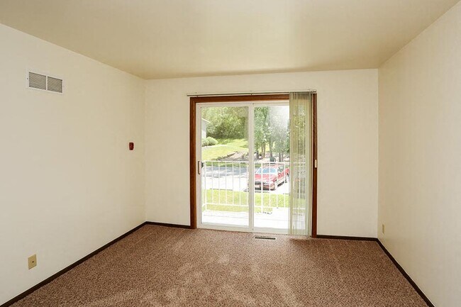 Summit Lake Apartments and Townhomes