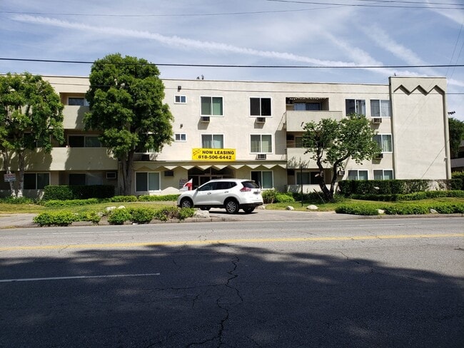 Photo - 5000 Coldwater Canyon Ave