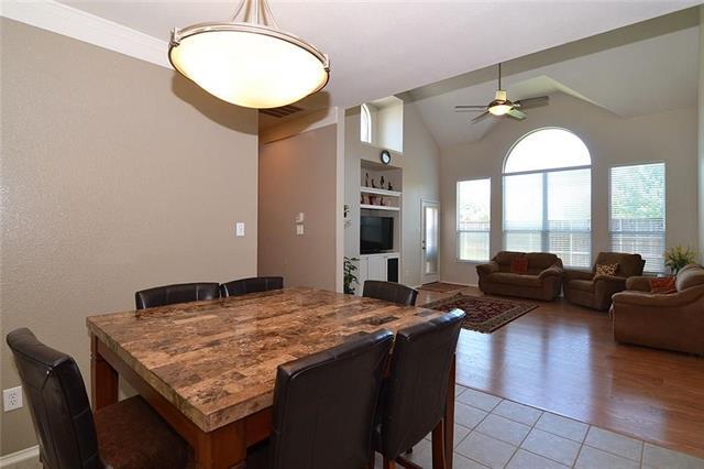Photo - 4401 Caledonia Creek Ln