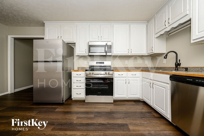 Photo - 724 Westbury Dr