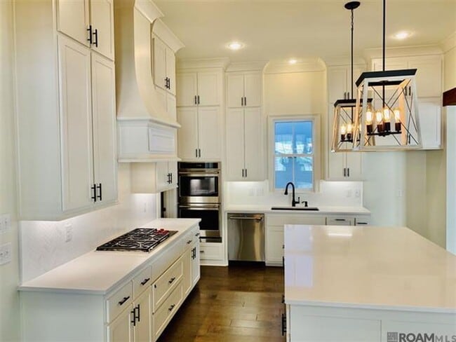 Photo - Rouzan Home