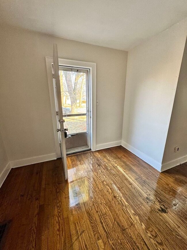 Photo - 2123 170th St